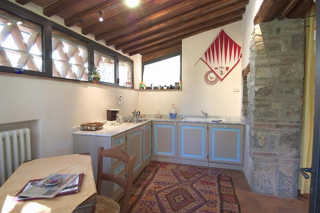 Colombaio Di Cencio Apartman Gaiole in Chianti Szoba fotó